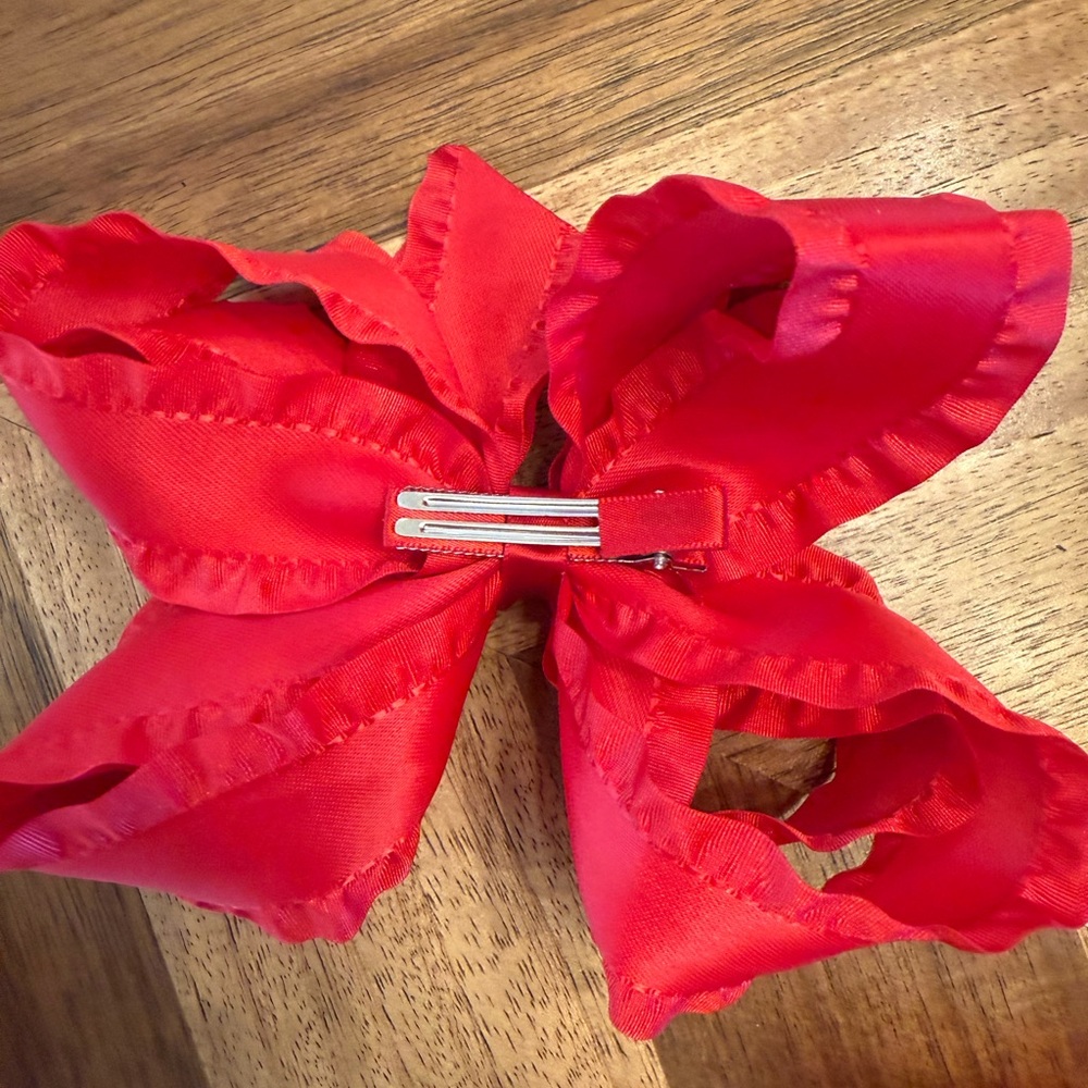 Red Bow Hair Accessory - Picture 4 of 7